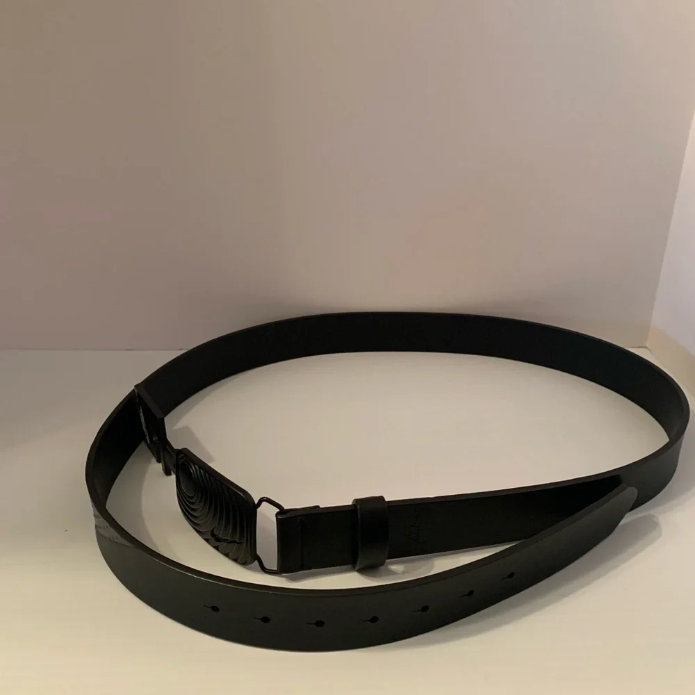 Nike Mens XL 42-44 Belt Black Synthetic Leather With Metal Buckle New with Tag
